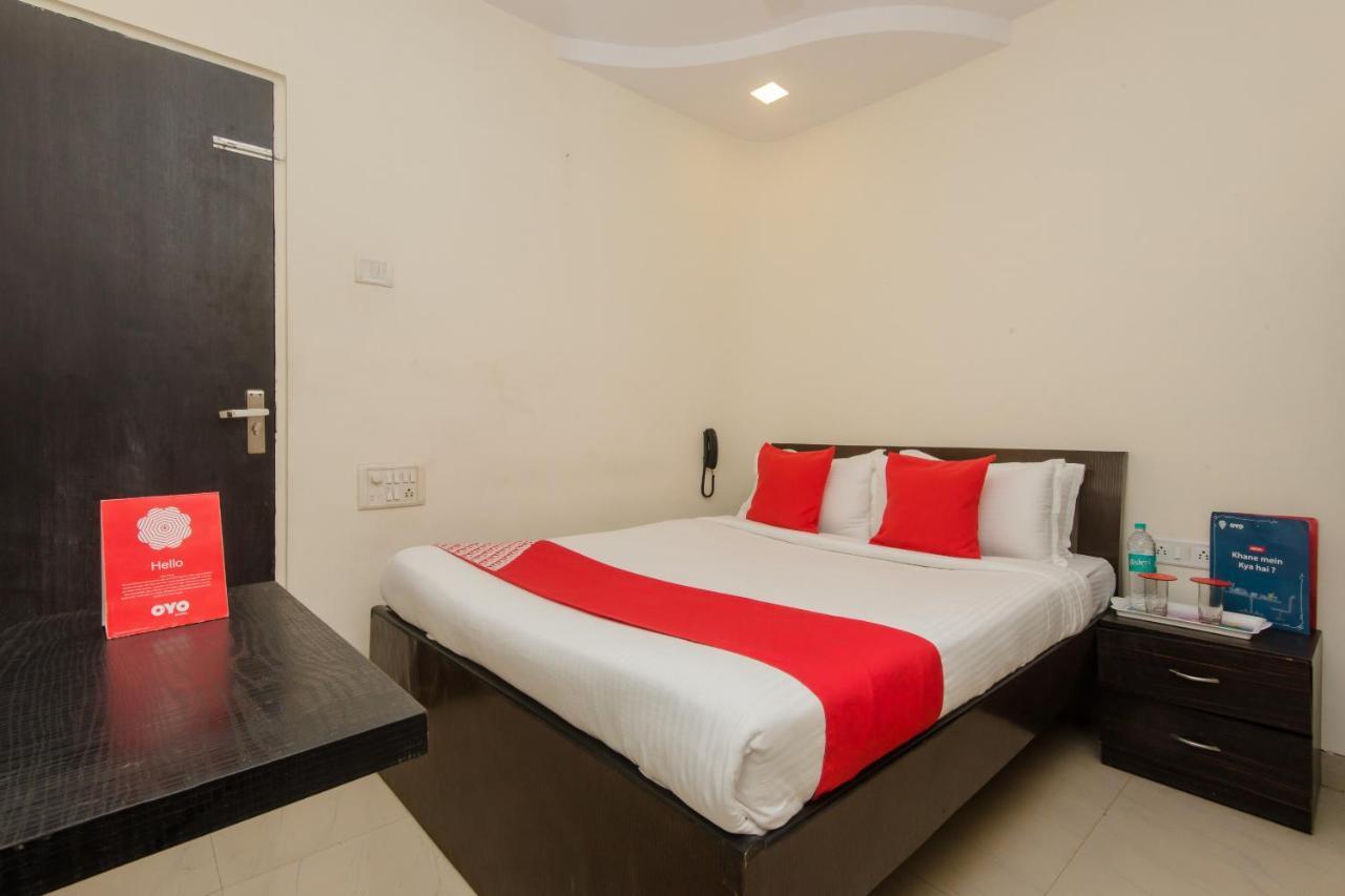Oyo 10103 Hotel Aviva Bombay Eksteriør billede